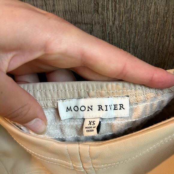 Moon River Size XS Mixed Fabric Beige Maxi Dress - Picture 6 of 6